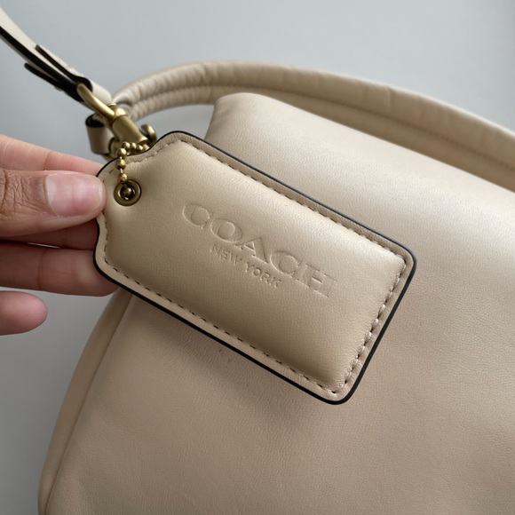 Coach Pillow Tabby Shoulder Bag 26 - Picture 4 of 5